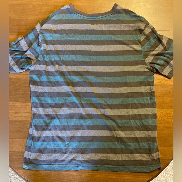 Shirt - Picture 3 of 3